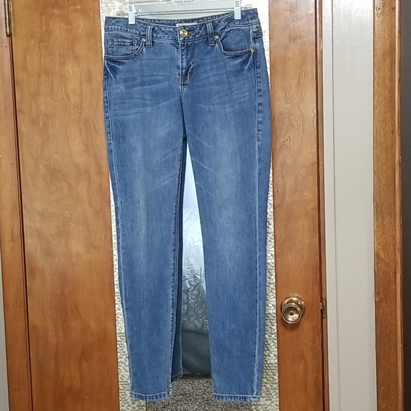 CAbi distressed whisker skinny jeans. - Picture 1 of 6